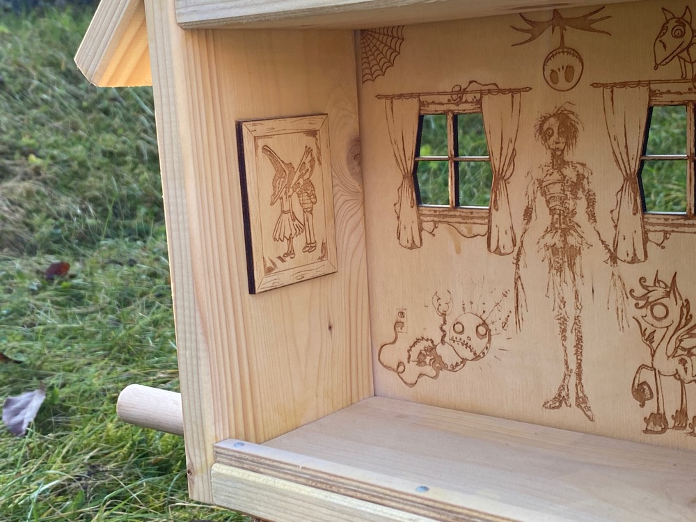 Ptačí krmítko Sweet Home Burton by LaserKing